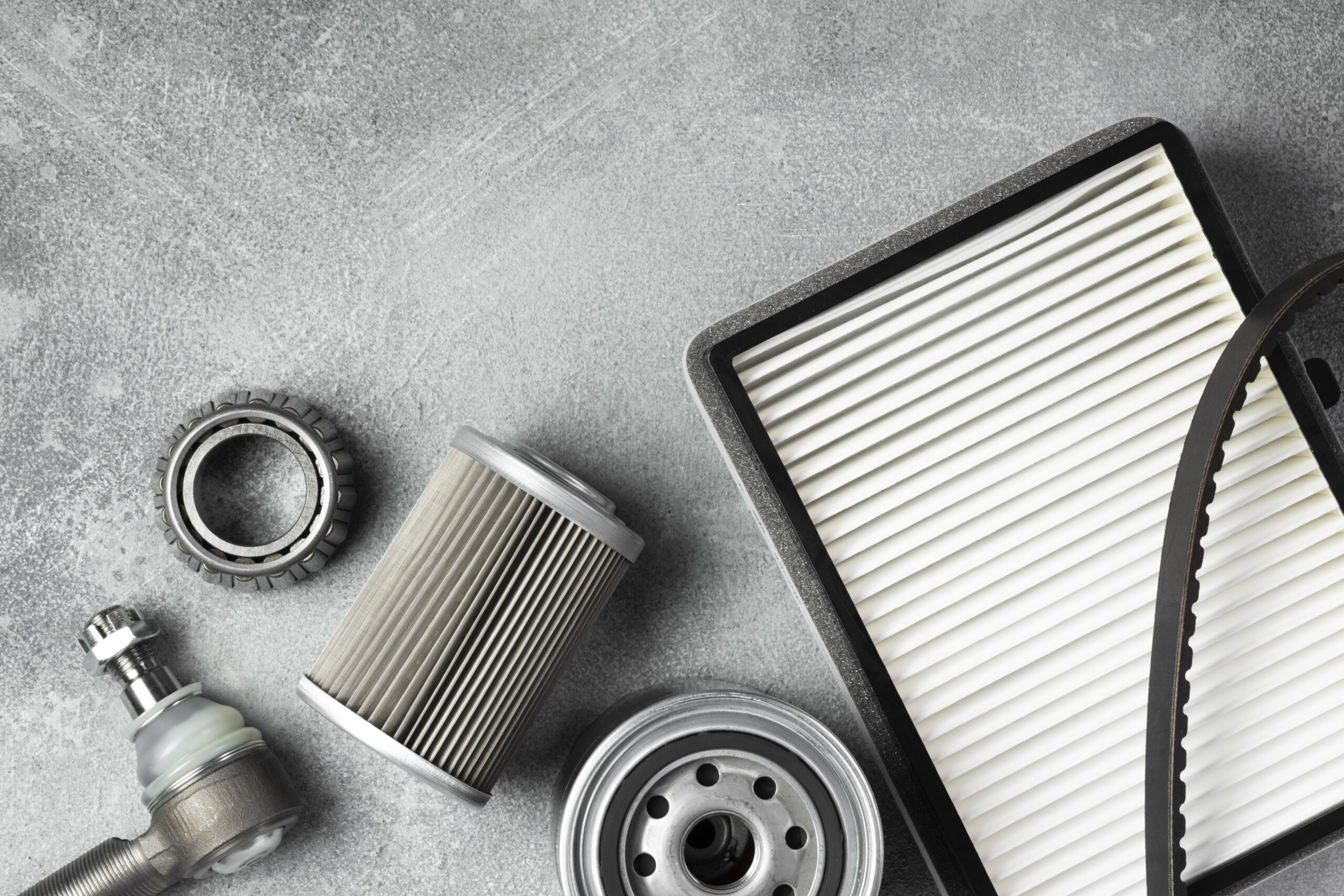 disposicion-de-diferentes-accesorios-de-coche